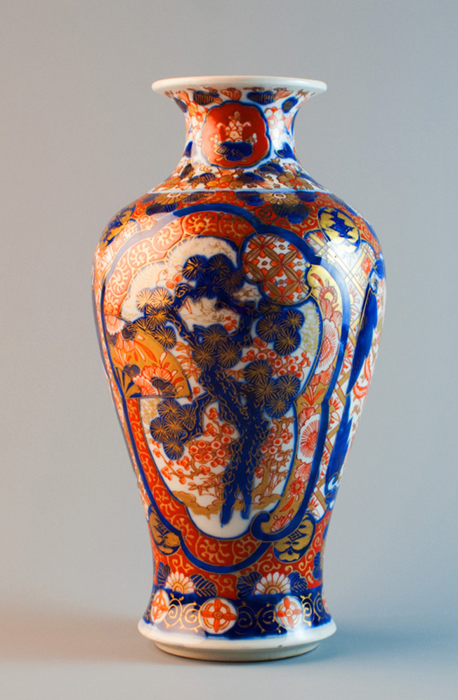 Japanese Antique Imari Vase late 19thC